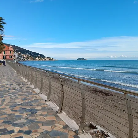 The Sailing Ship - Attico Con Grande Terrazzo *